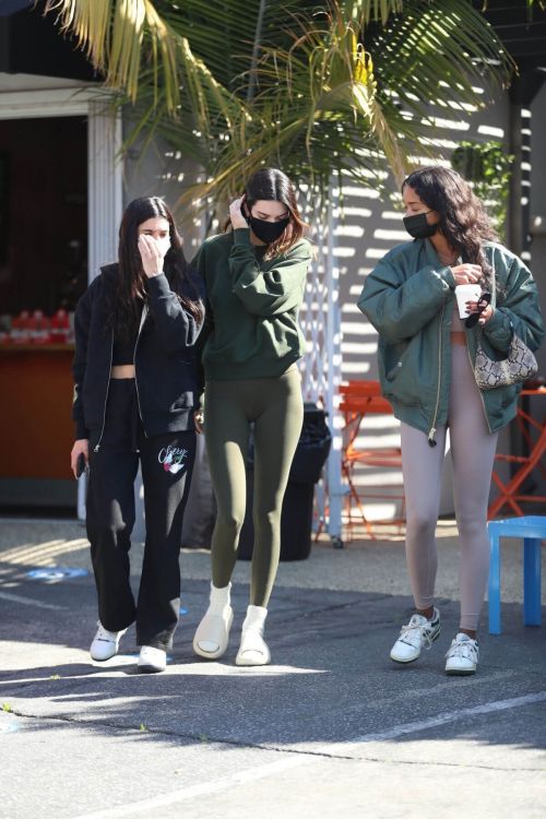 Kendall Jenner and Lauren Perez Steps Out for Coffee in West Hollywood 03/19/2021 1