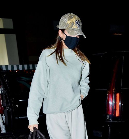 Kendall Jenner Arrived in New York 03/20/2021 3