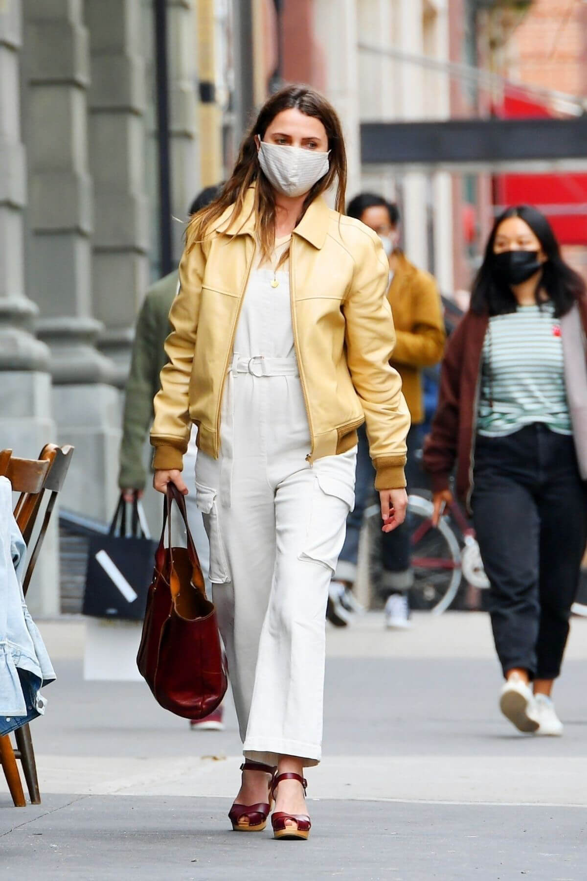 Keri Russell Out and About for Lunch in New York 03/25/2021