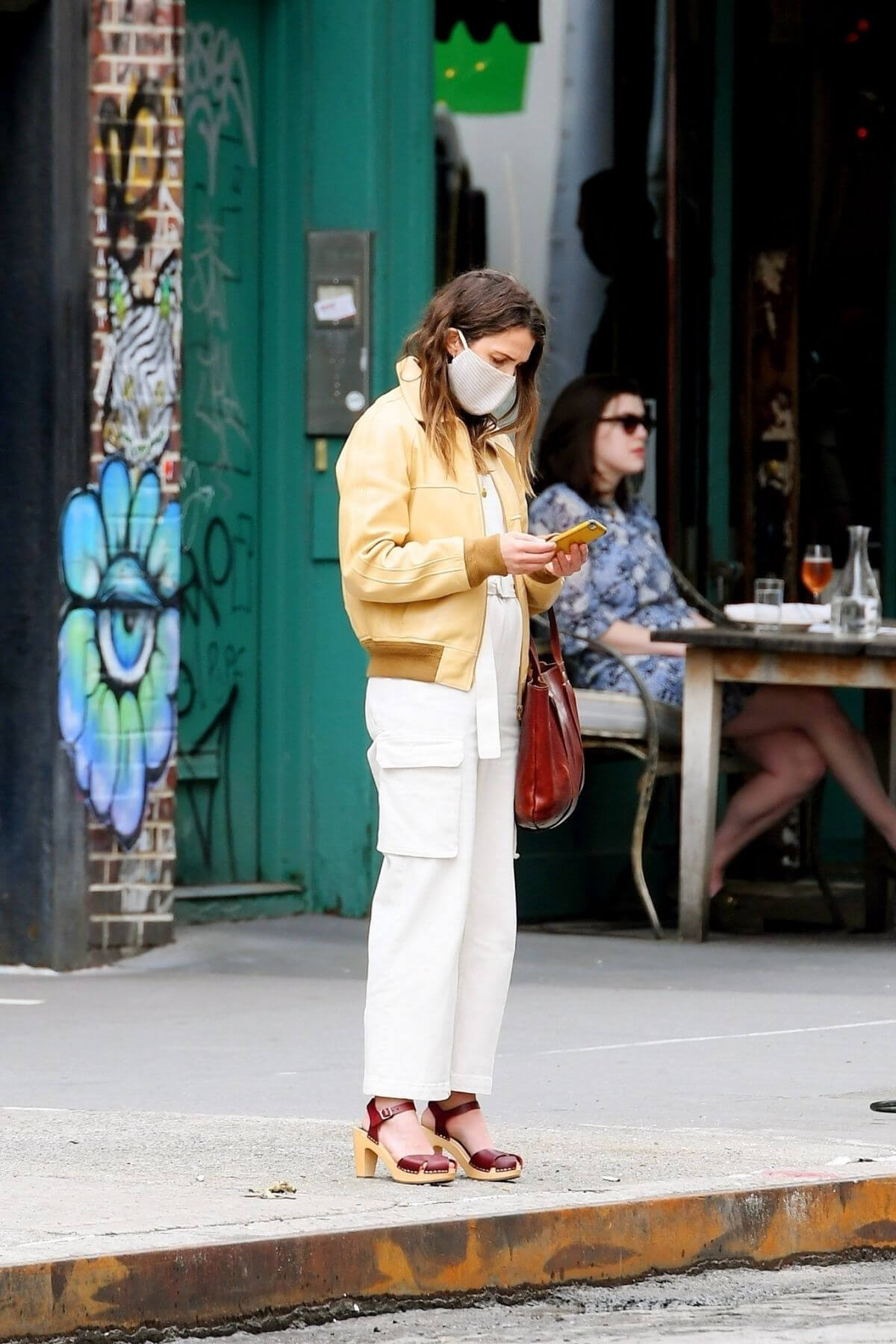 Keri Russell Out and About for Lunch in New York 03/25/2021 1