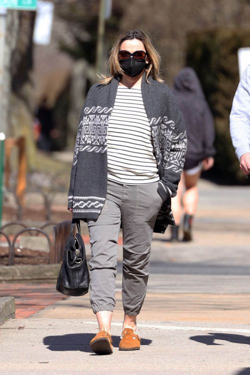 Kim Cattrall and Russell Thomas Day Out in New York 03/12/2021 4