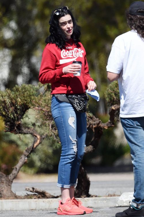 Krysten Ritter Steps Out in Ojai 03/21/2021 2
