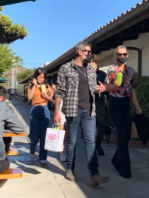 Laeticia Hallyday and Jalil Lespert Out for Shopping in Malibu 03/21/2021 5