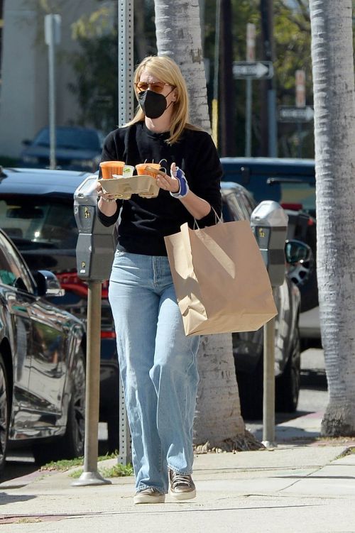 Laura Dern In Black Sweatshirt and Blue Denim Out for Shopping in Los Angeles 03/06/2021 5