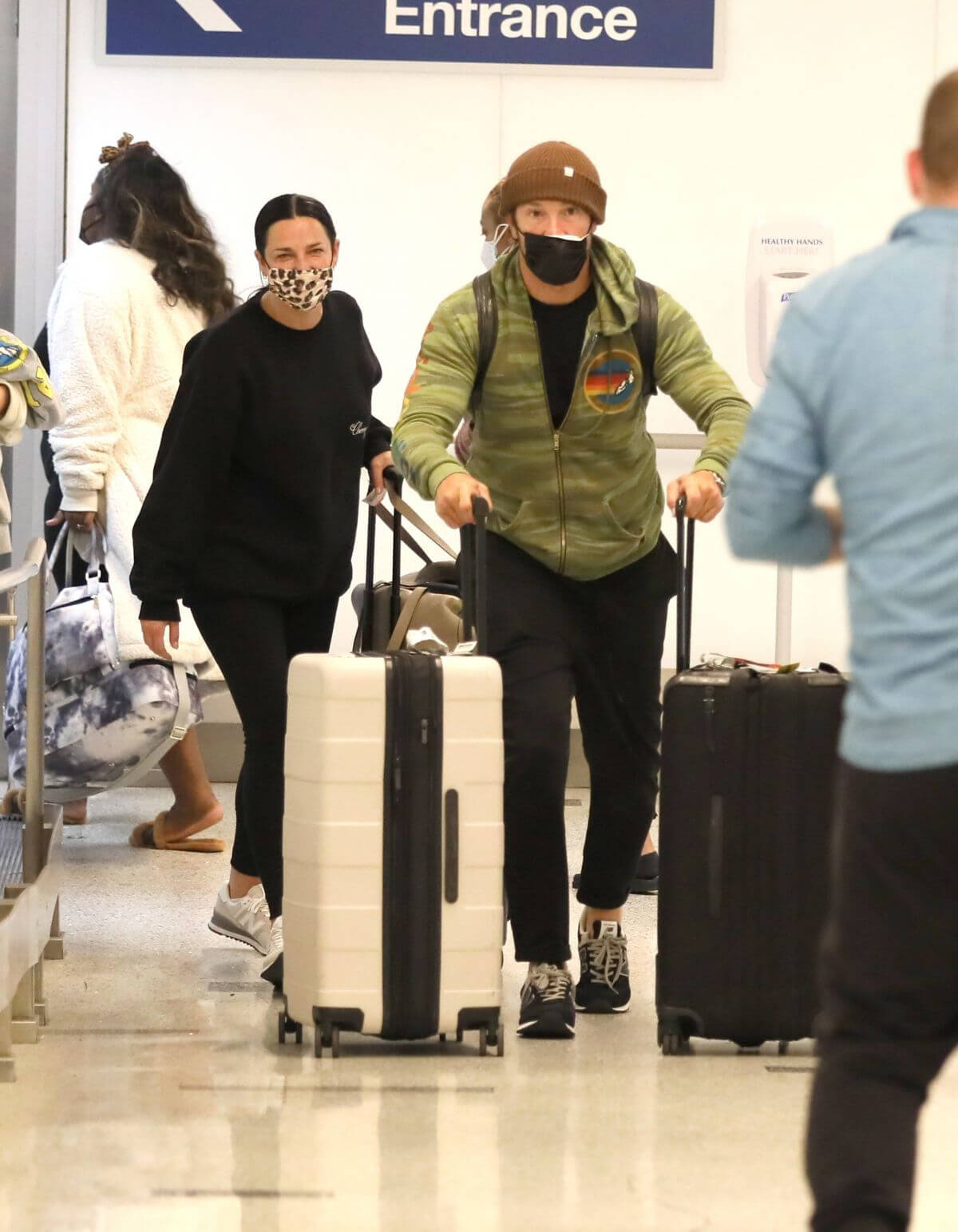 Laura Lentz Seen at LAX Airport in Los Angeles 03/22/2021