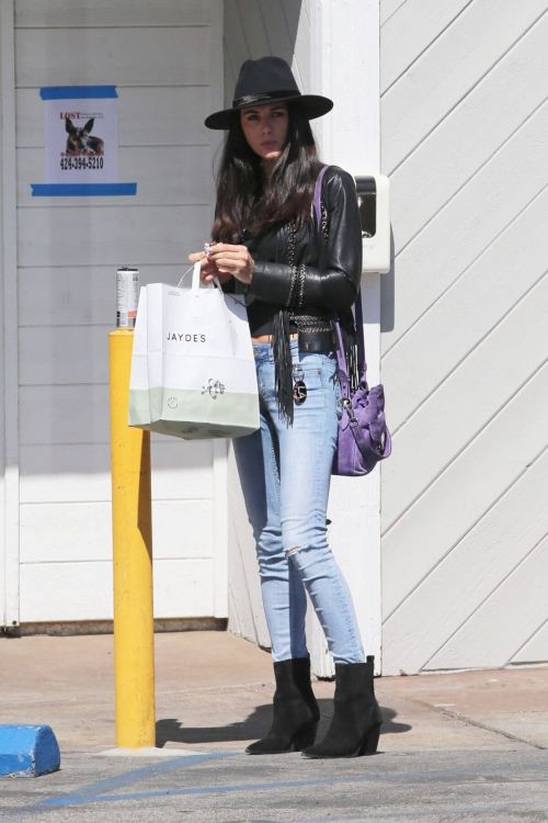 Lavinia Postolache Out and About in Los Angeles 03/24/2021 2