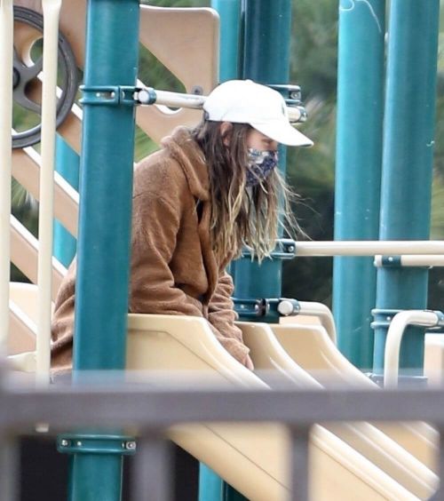 Leighton Meester Seen at a Park in Los Angeles 03/25/2021 3