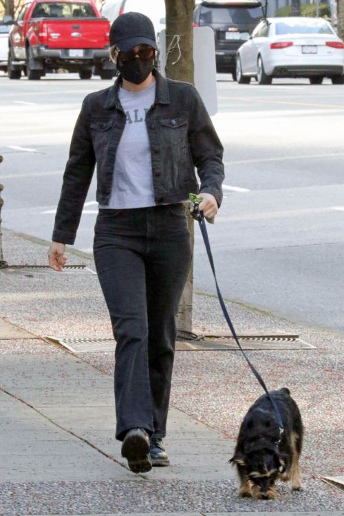 Lili Reinhart Hiking with Her Dog in Vancouver 03/25/2021 6