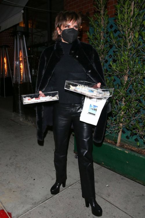 Lisa Rinna is Seen Leaving Kathy Hilton