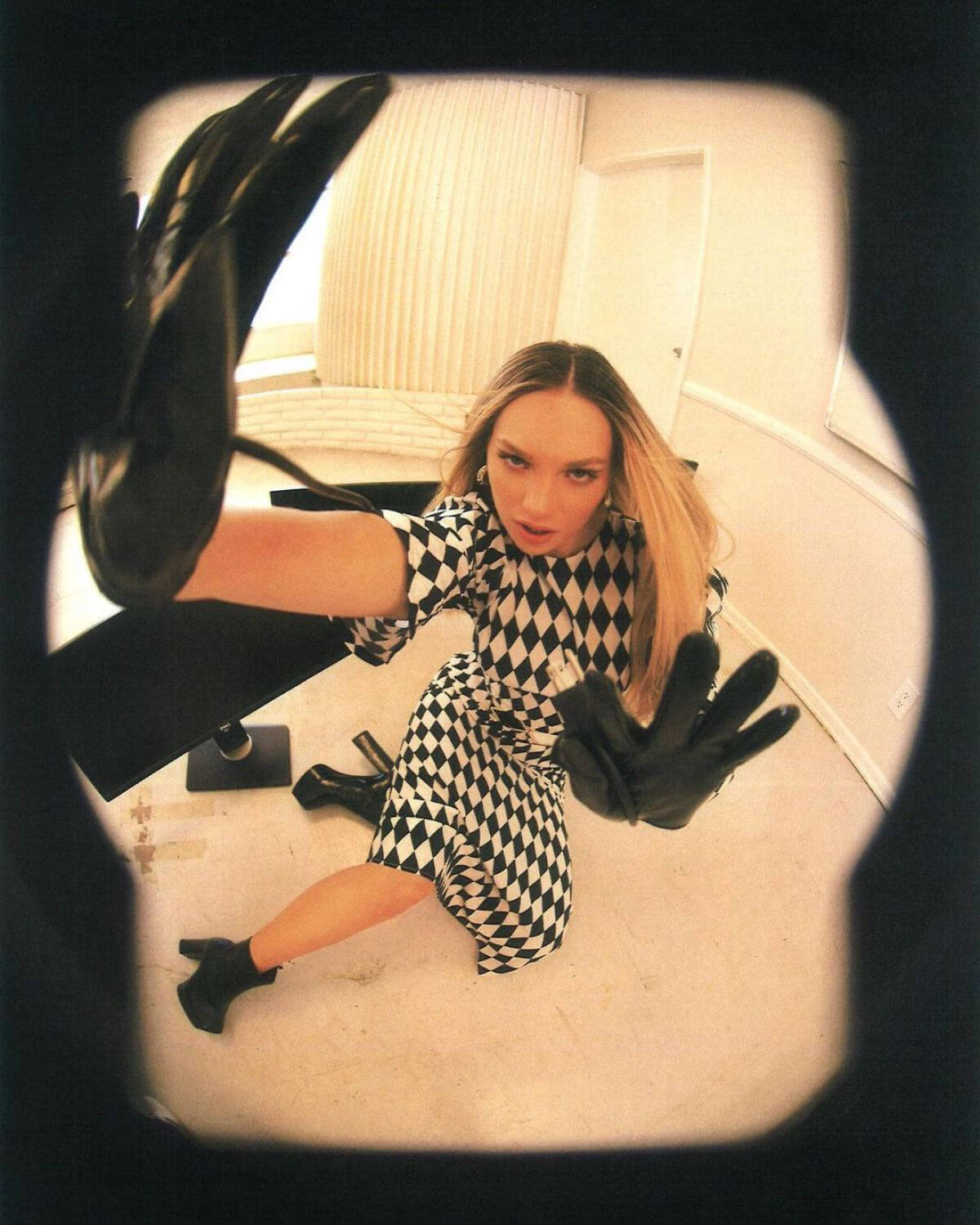 Maddie Ziegler Looks Stylish in a Photoshoot, March 2021 2