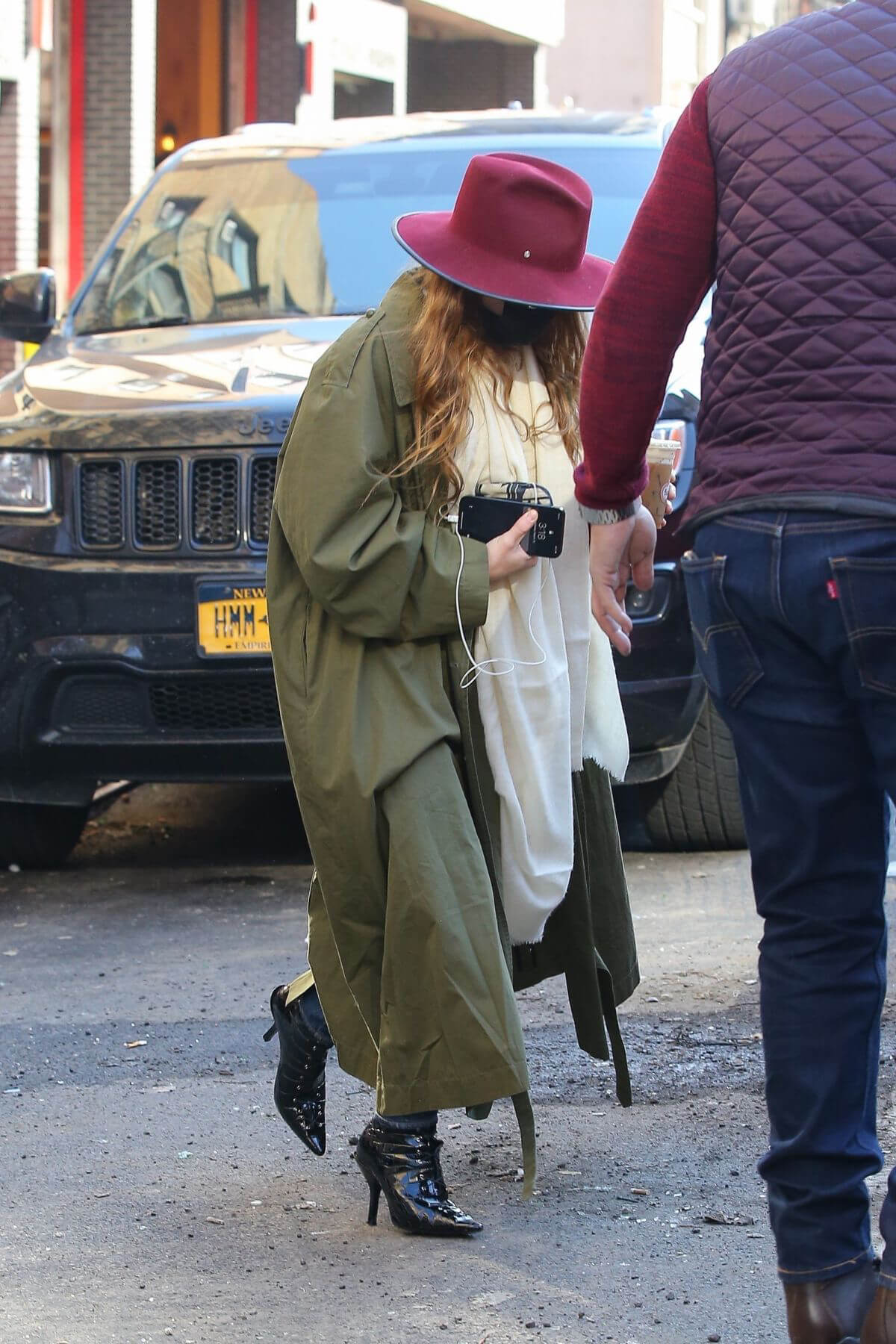 Mary-Kate Olsen in Olive Green Over Coat Out for Iced Coffee in New York 03/10/2021