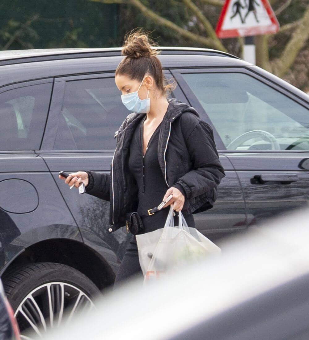 Maura Higgins Spotted in Black Outfit as She is Shopping at Tesco in London 02/24/2021