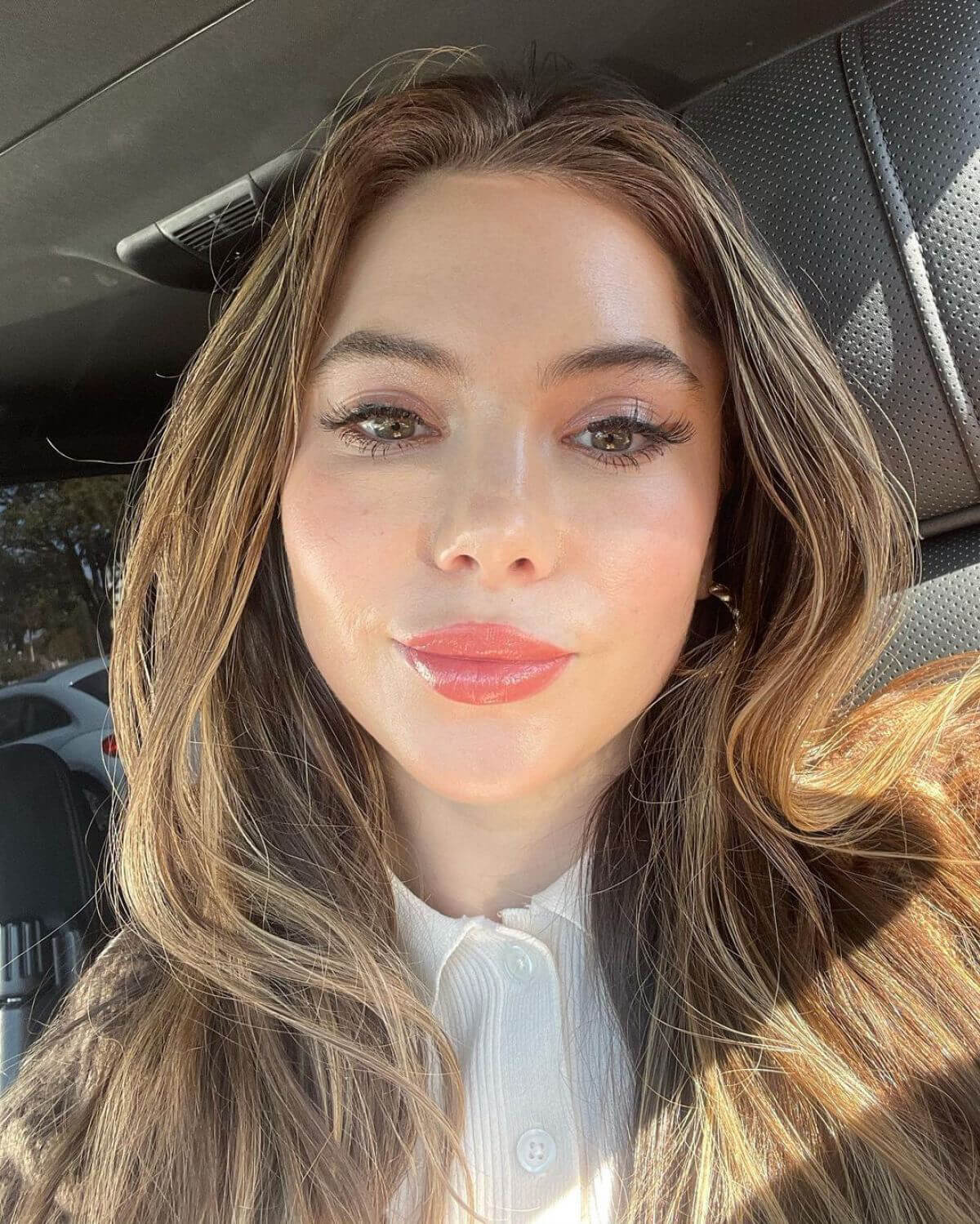 McKayla Maroney Shared Her Selfies On Instagram Photos 03/10/2021