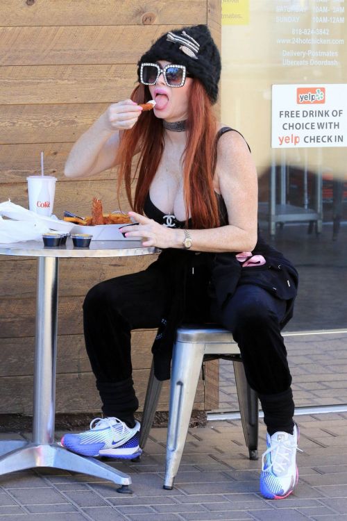 Phoebe Price Enjoys at 24 Hot Chicken & Waffle Bar in Los Angeles 02/24/2021 6