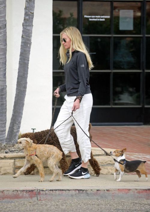 Portia de Rossi Steps Out with Her Dogs in Montecito 03/14/2021 2