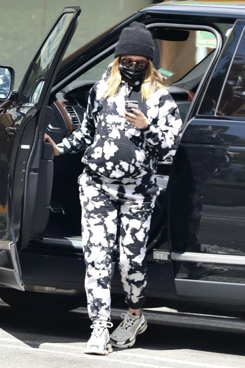 Pregnant Ashley Tisdale Wears a Comfy Outfit While Day Out in Beverly Hills 03/10/2021 5