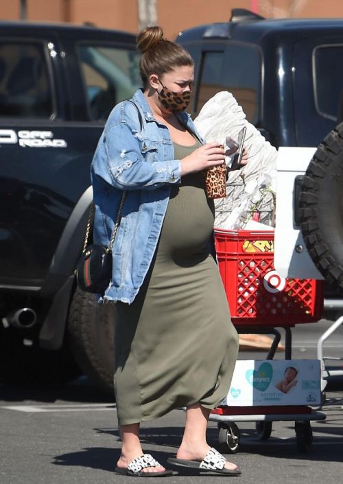 Pregnant Brittany Cartwright Out for Shopping at Target in Hollywood 02/24/2021 3