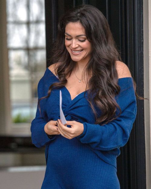 Pregnant Casey Batchelor Shows Off Her Baby Bump as She is at Her Home in Hertfordshire 03/11/2021 4