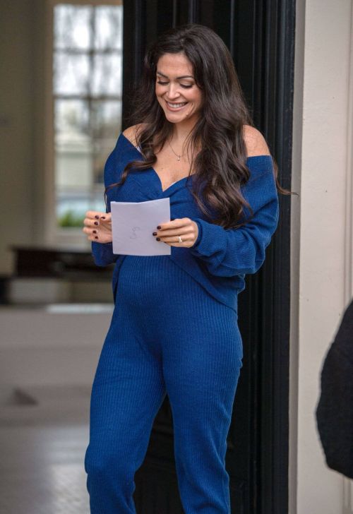 Pregnant Casey Batchelor Shows Off Her Baby Bump as She is at Her Home in Hertfordshire 03/11/2021 5