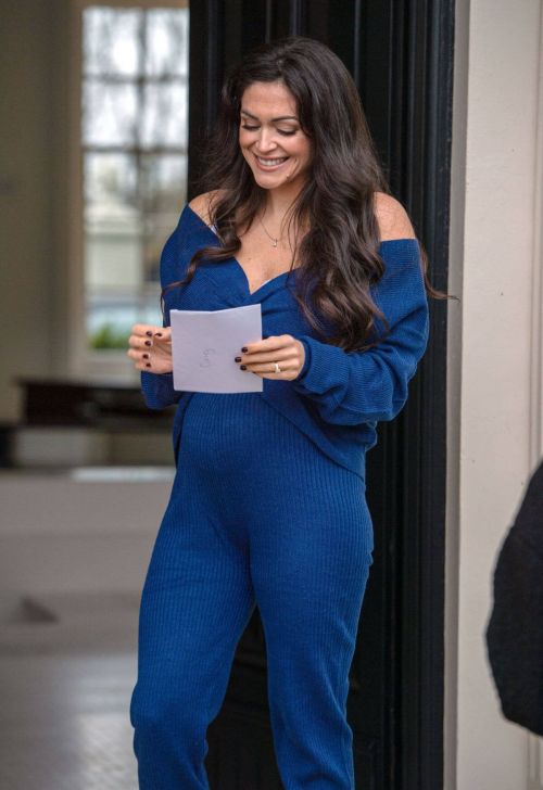 Pregnant Casey Batchelor Shows Off Her Baby Bump as She is at Her Home in Hertfordshire 03/11/2021 3