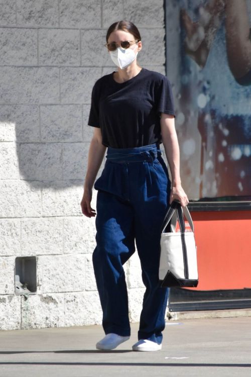 Rooney Mara Day Out for Shopping in Studio City 02/24/2021 3