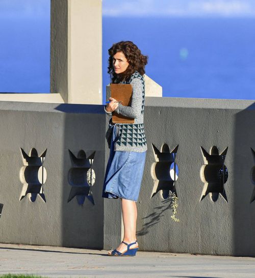 Rose Byrne Looks Retro Chic in a Denim Outfit on the Set of 