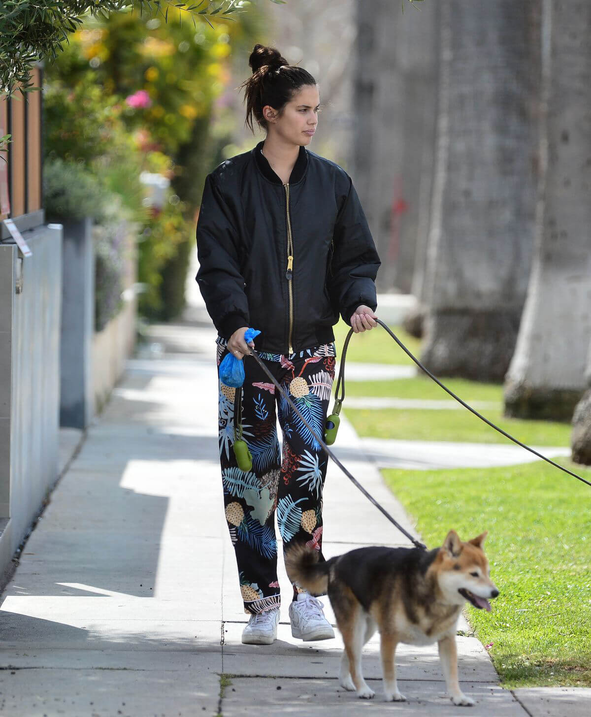 Sara Sampaio Day Out with Her Dog in Los Angeles 03/11/2021
