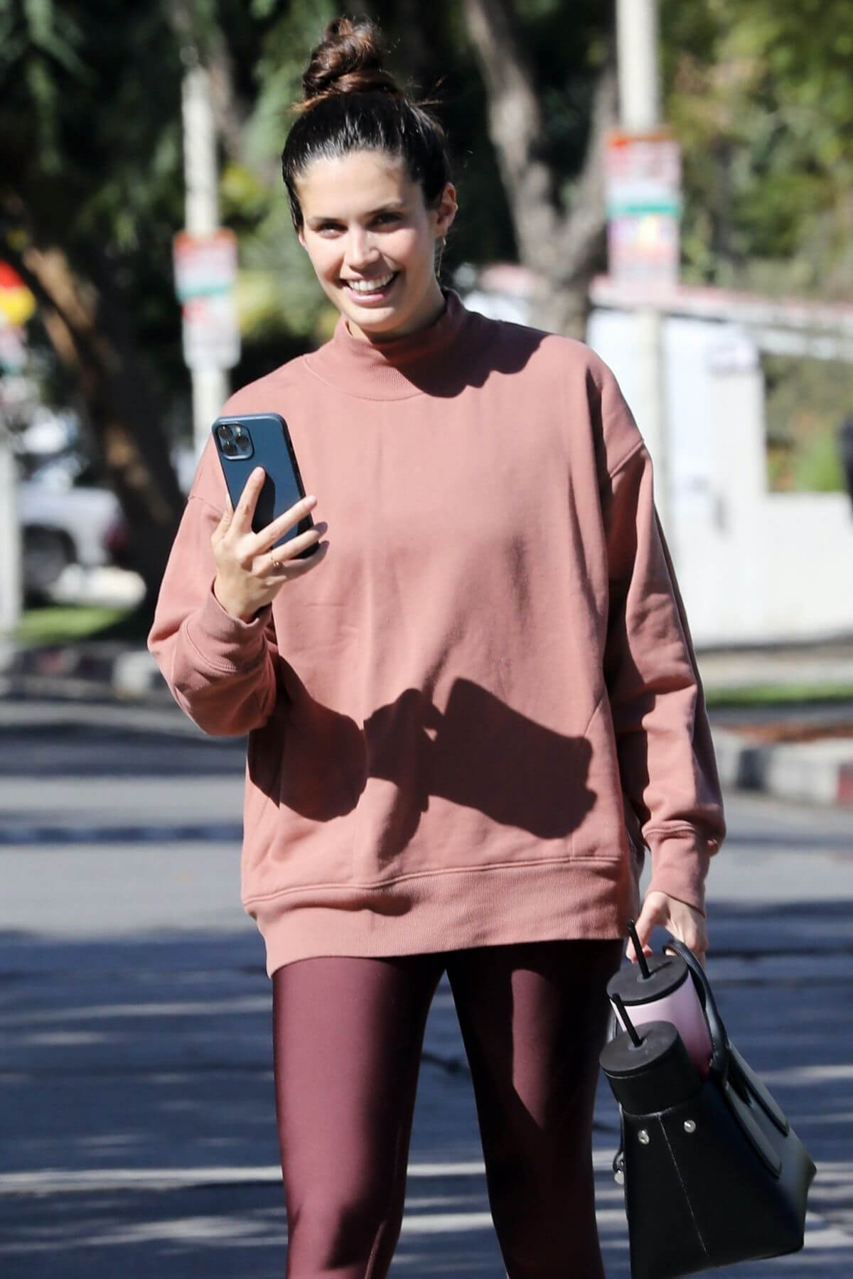 Sara Sampaio is Seen Leaving Pilates Class in Los Angeles 03/11/2021