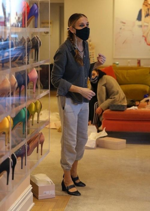 Sarah Jessica Parker Spotted at Her Store in New York 03/13/2021 4