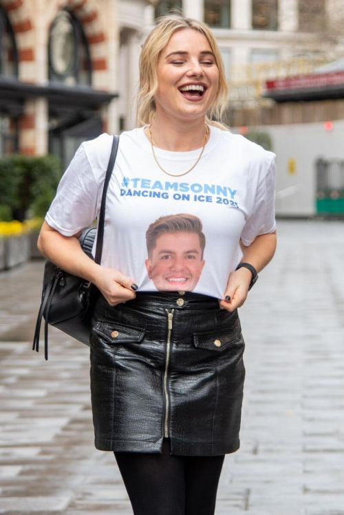 Sian Welby is Leaving Capital FM in London 03/12/2021 4