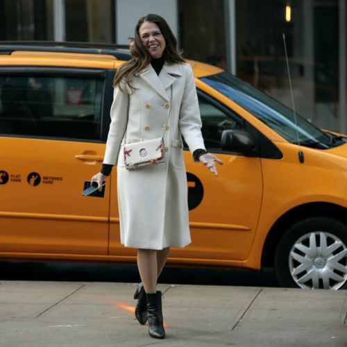 Sutton Foster and Debi Mazar Spotted on the Set of 