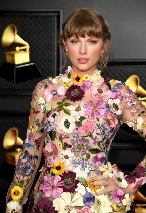 Taylor Swift attends 2021 Grammy Awards in Los Angeles 03/14/2021 4