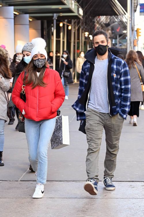Tayshia Adams and Her Fiance Zac Clark Out in New York 02/21/2021 5