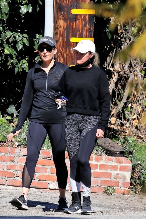 Teddi Mellencamp Hikinig with Friend in Los Angeles 02/24/2021 1