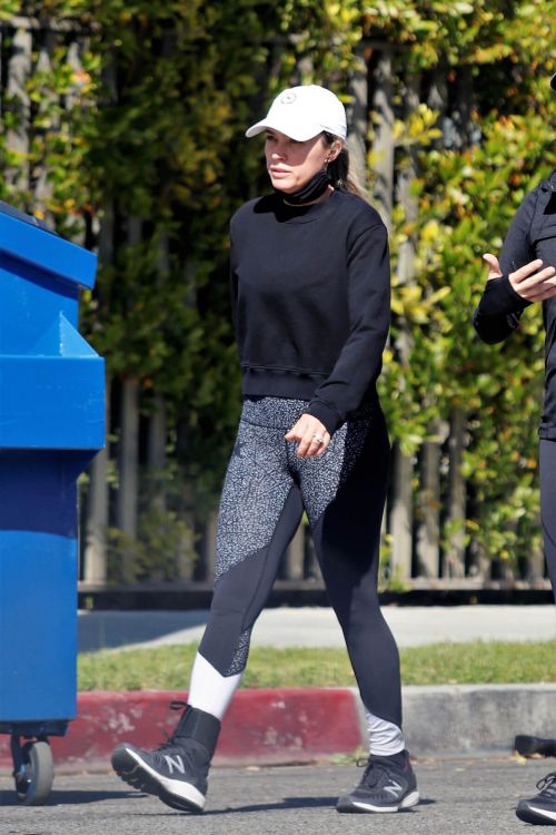 Teddi Mellencamp Hikinig with Friend in Los Angeles 02/24/2021 3