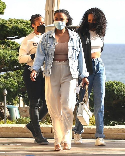 Lori Harvey Day Out for Lunch with Friends in Malibu 03/25/2021 2