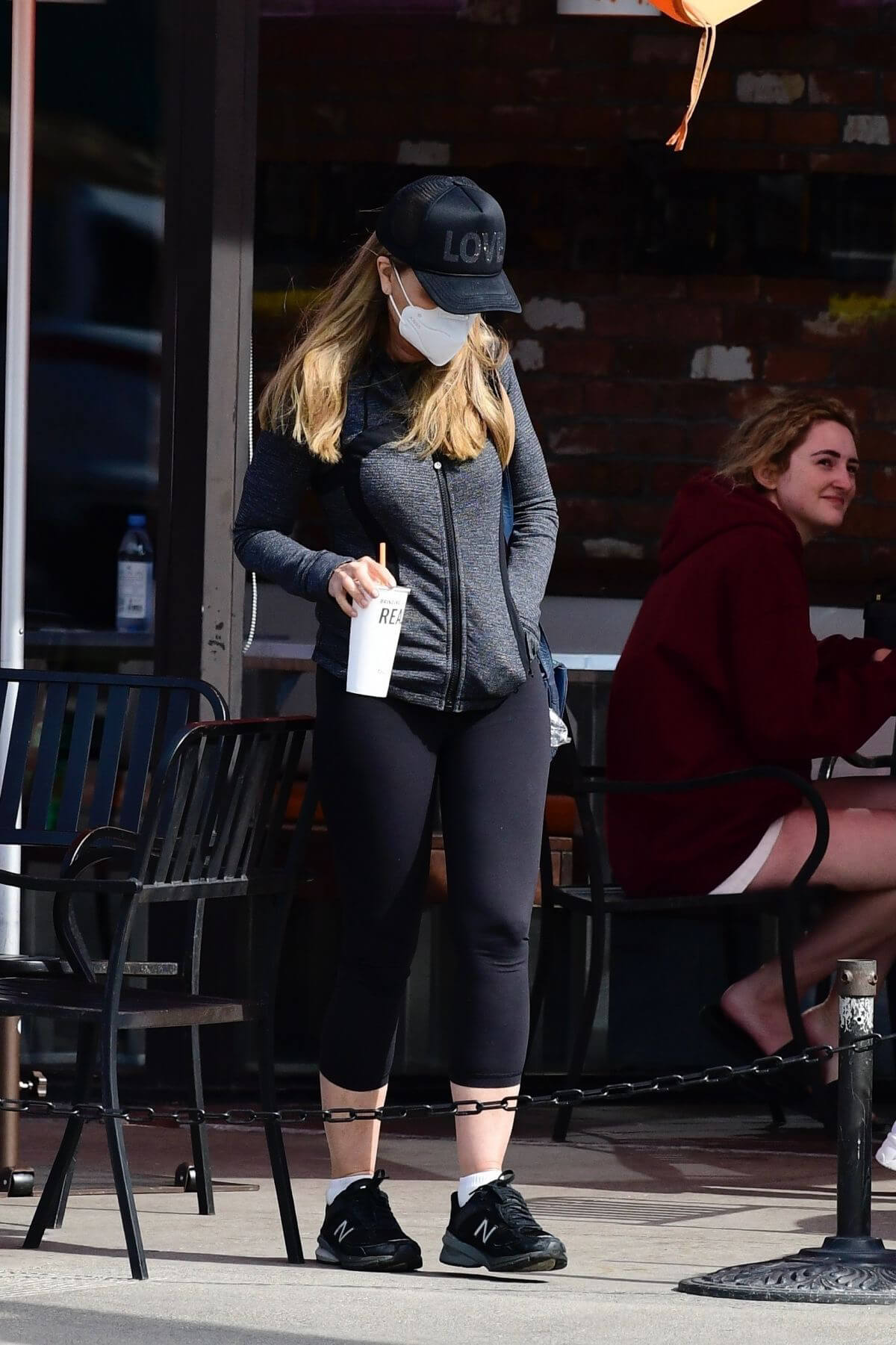 Maria Shriver Out and About for Lunch in Brentwood 03/19/2021 4