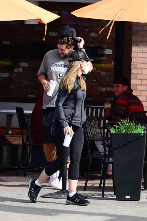 Maria Shriver Out and About for Lunch in Brentwood 03/19/2021 3