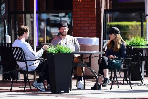 Maria Shriver Out and About for Lunch in Brentwood 03/19/2021 6