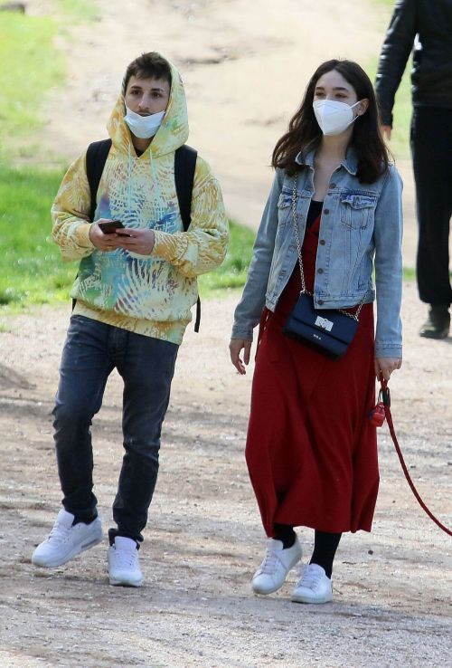 Matilda De Angelis and William Mezzanotte Seen at a Park in Rome 03/25/2021 4
