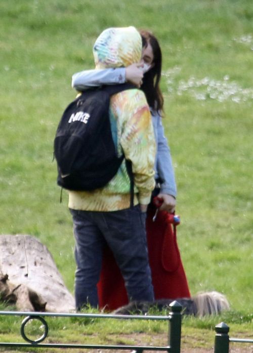 Matilda De Angelis and William Mezzanotte Seen at a Park in Rome 03/25/2021 5