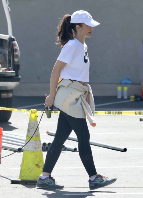 Minka Kelly Hikes with Her Dog in Hollywood Hills 03/22/2021 1