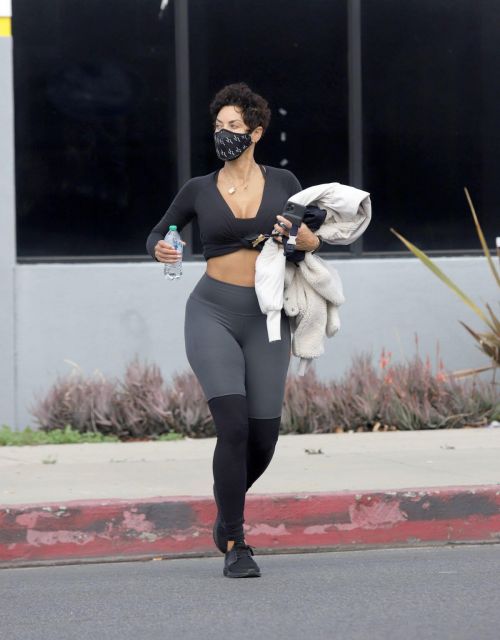 Nicole Murphy is Leaving a Gym in Los Angeles 03/18/2021