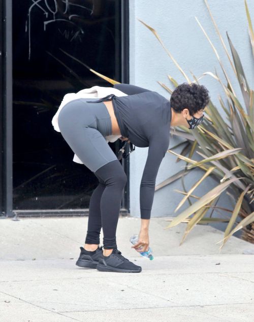 Nicole Murphy is Leaving a Gym in Los Angeles 03/18/2021 1
