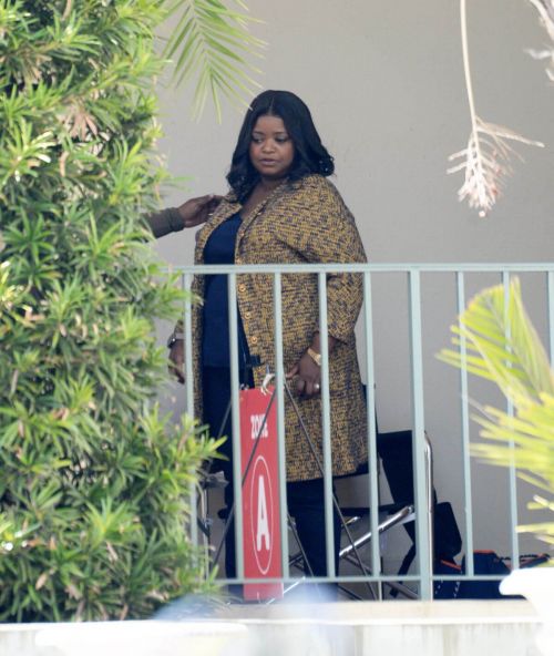 Octavia Spencer Seen on the Set of Truth Be Told in Los Angeles 03/18/2021 5