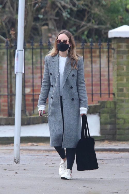 Olivia Wilde Out and About for Coffee in London 03/24/2021 1