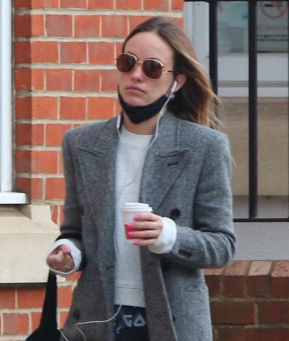 Olivia Wilde Out and About for Coffee in London 03/24/2021 4