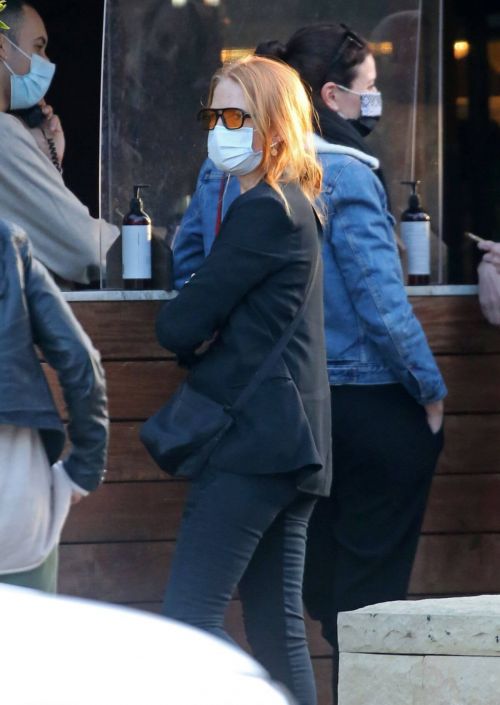 Patsy Palmer Steps Out in Malibu 03/19/2021 3