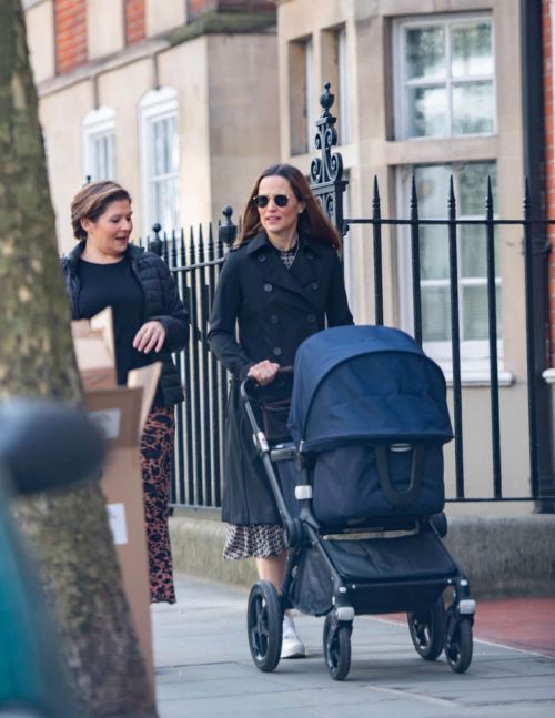 Pippa Middleton Steps Out in Grace 03/23/2021 2