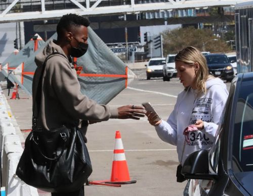 Rachel Kirchhoff Spotted at LAX Airport in Los Angeles 03/20/2021 1